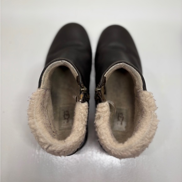UGG women’s waterproof leather ankle boots with shearling lining women’s size 9 - Picture 13 of 14